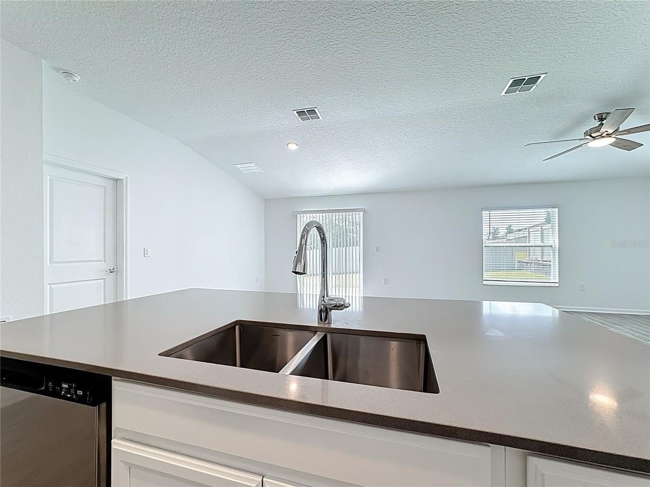 790 Citrus Reserve Blvd - Photo 7 of 50