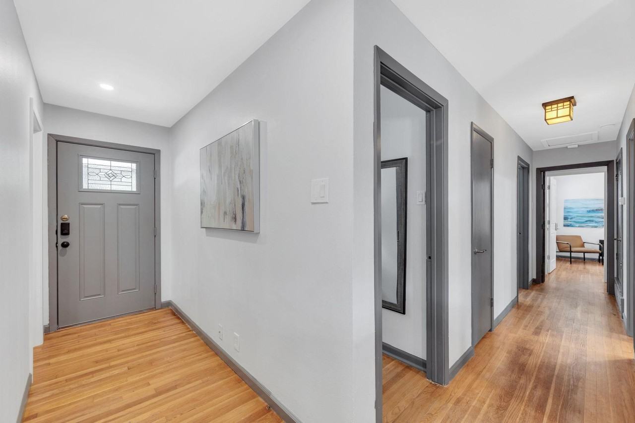 Dover Dr - Photo 7 of 10