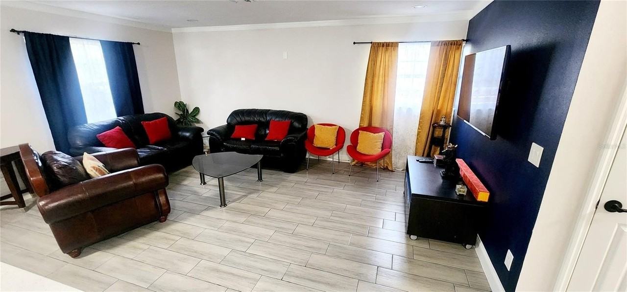 4306 W La Salle St - Photo 5 of 18