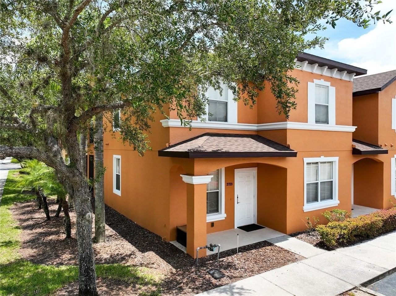 2723 Roadster Lane - Photo 2 of 42