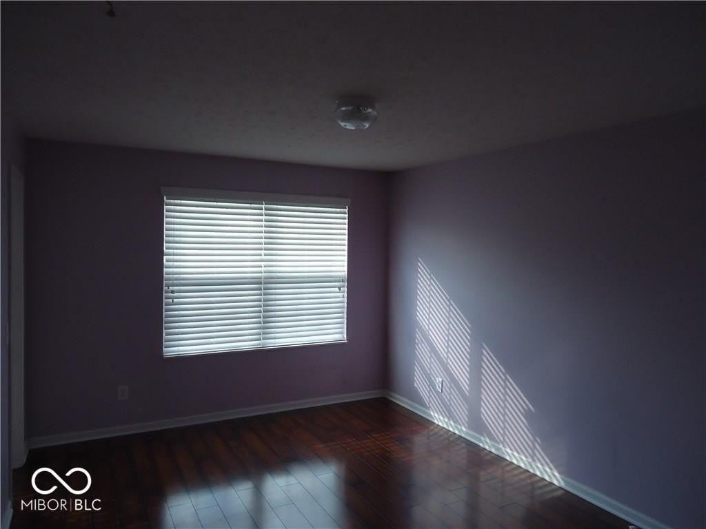 5077 Gunston Ln - Photo 7 of 24