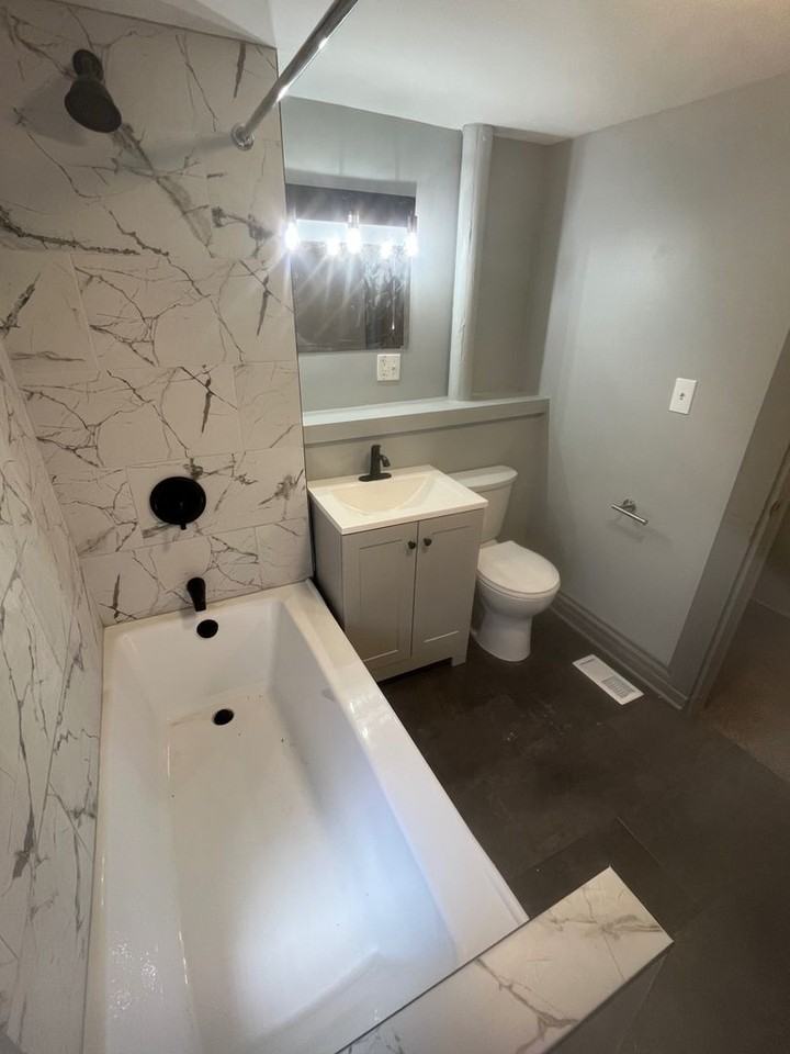 229 W Orchard St - Photo 3 of 19