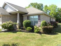 202 Ashbrook Cir - Photo 1 of 1