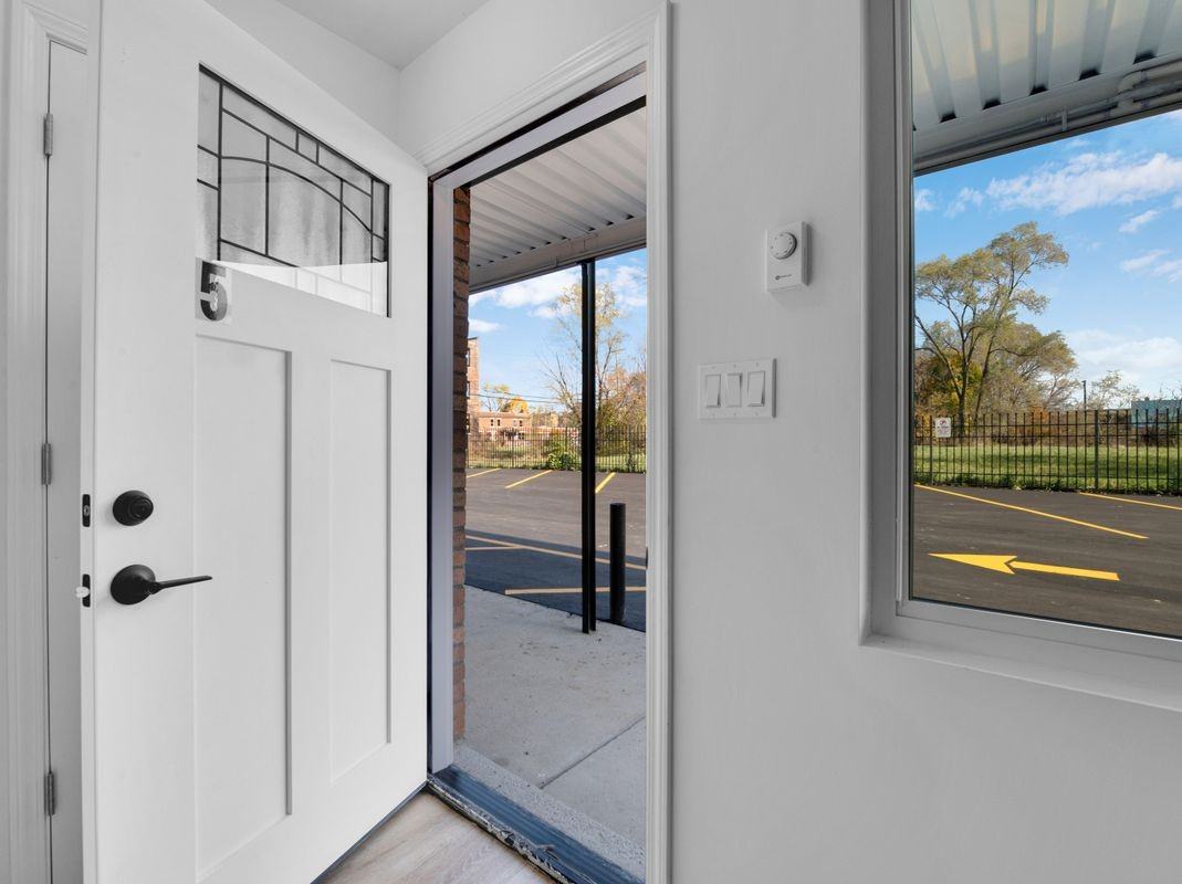 44 Highland St ##5 - Photo 5 of 5