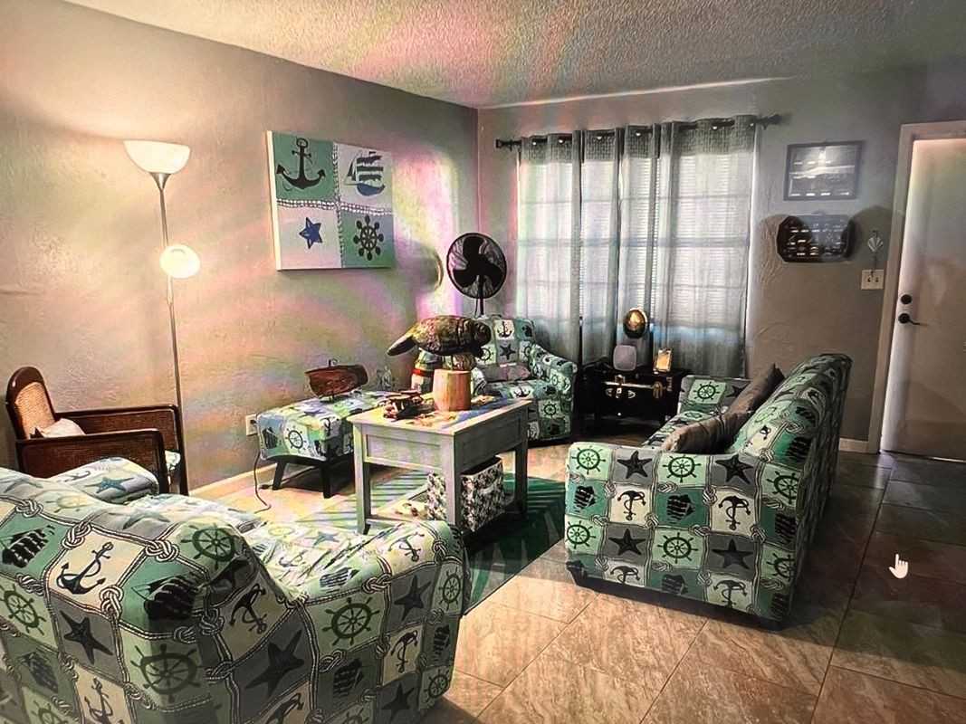 400 Auburn Dr - Photo 3 of 8