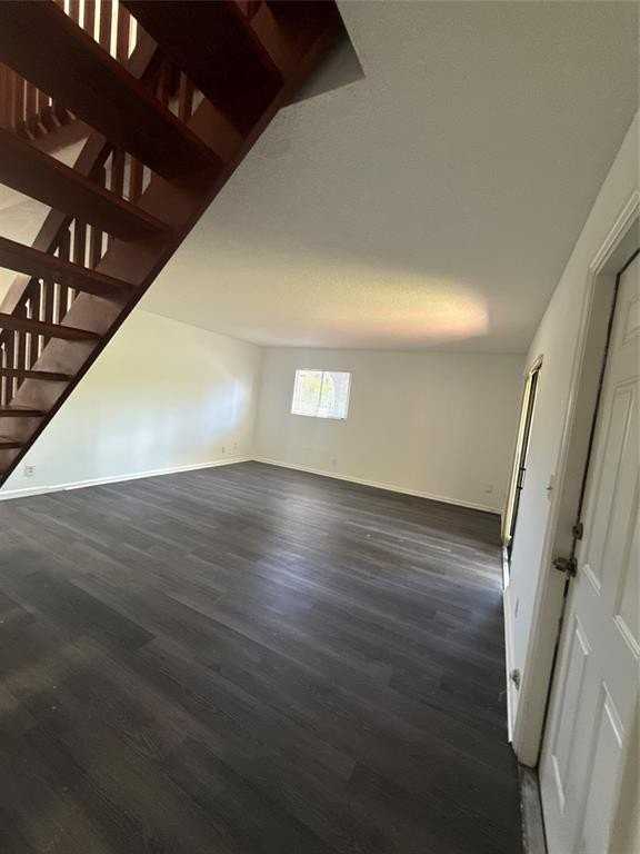 115 San Remo Blvd - Photo 7 of 21