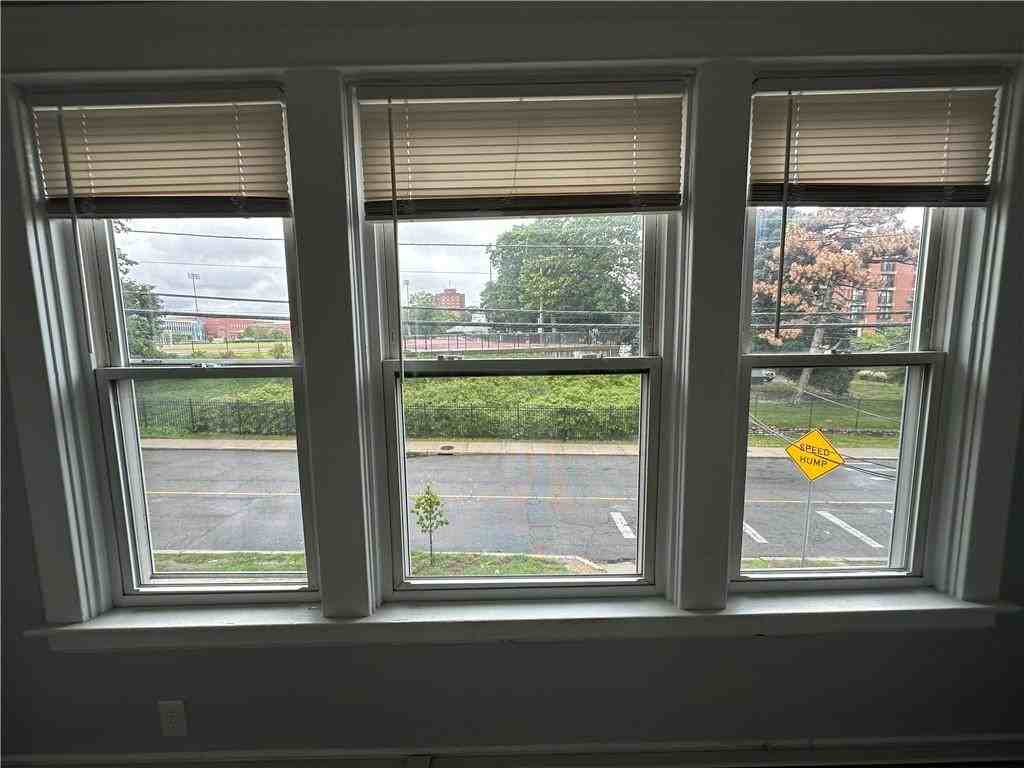 610 River Avenue - Photo 5 of 10