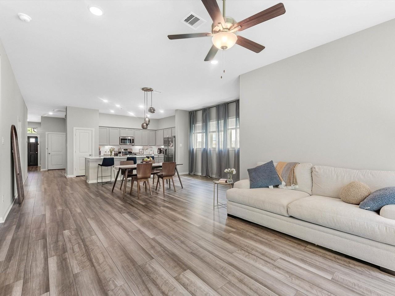 437 Buff Beauty Ct - Photo 7 of 25