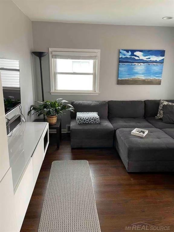 424 West Tacoma Street - Photo 2 of 9