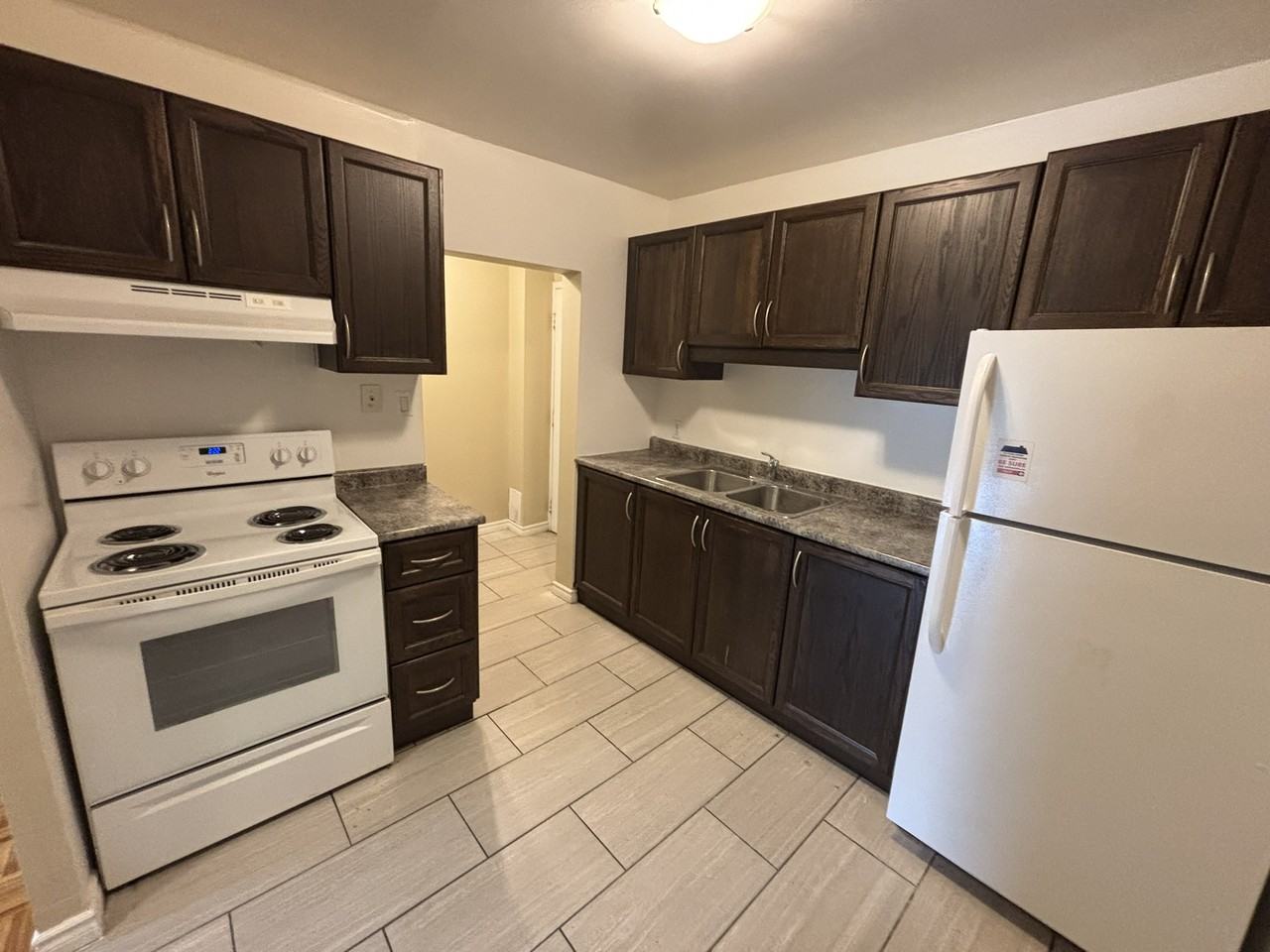 225 105-225 Old Carraige Drive #105 - Photo 3 of 25