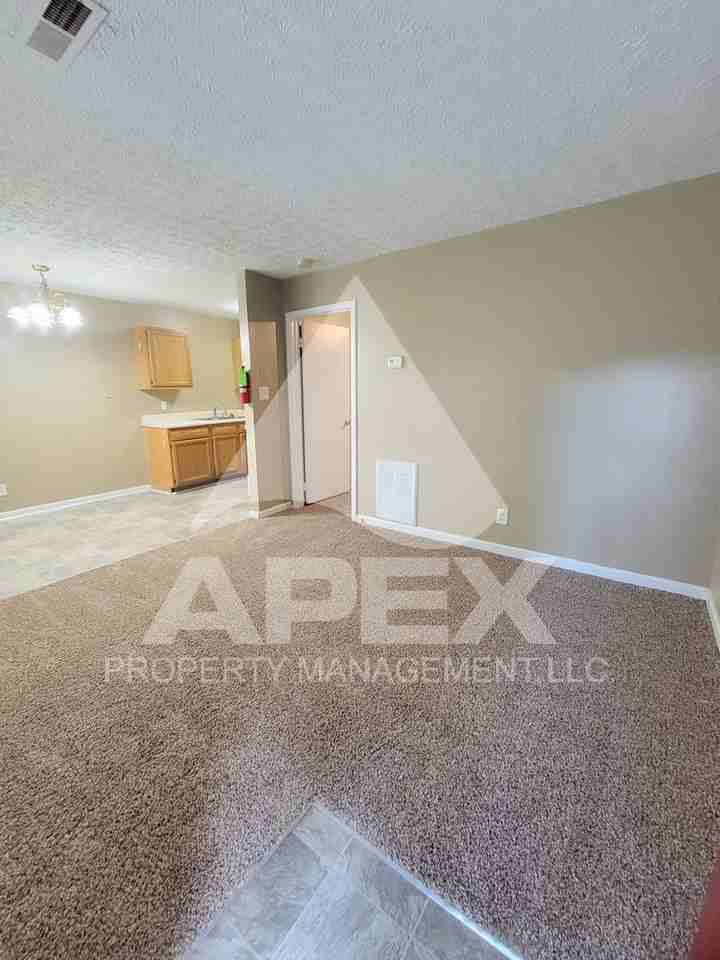 220 Ogle Ave #6 - Photo 3 of 13