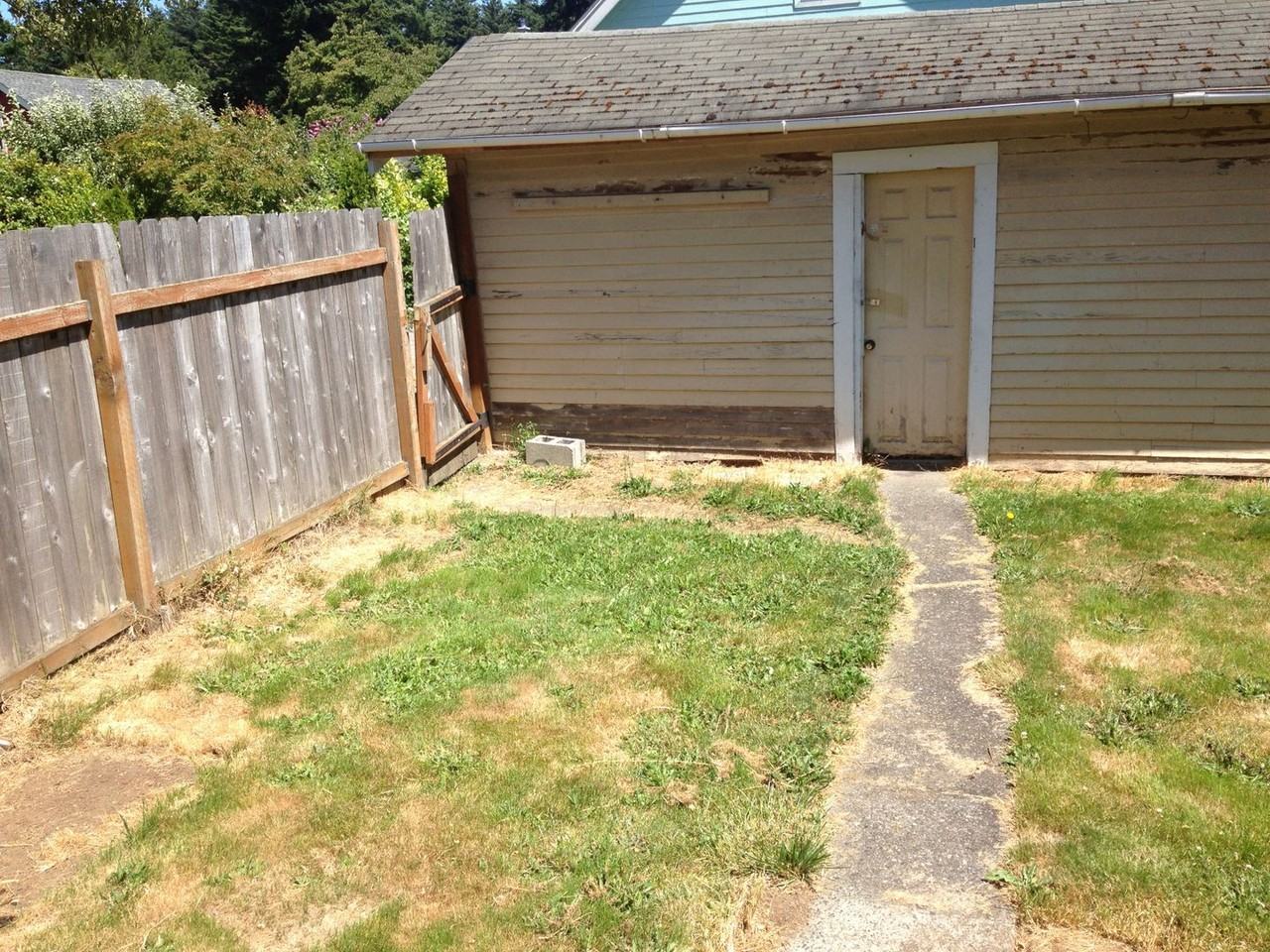 3004 Meridian St - Photo 4 of 15