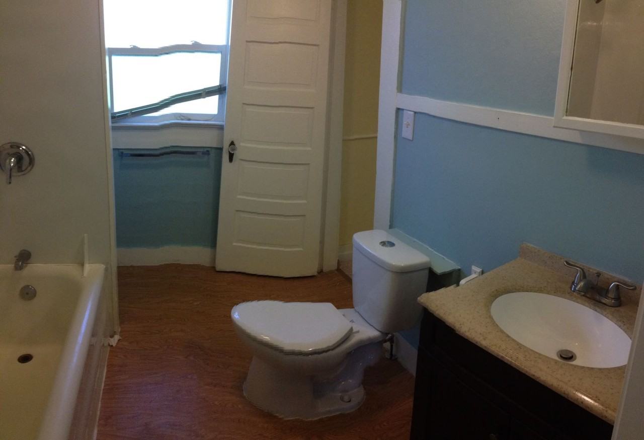 3004 Meridian St - Photo 7 of 15