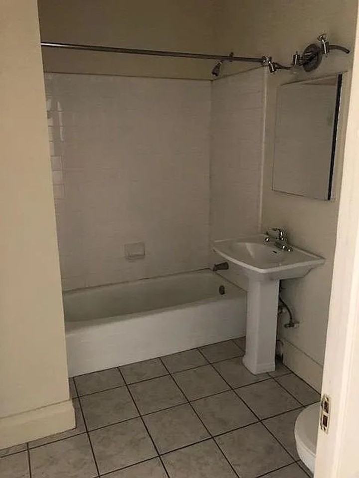 1135 Broad St - Photo 5 of 14