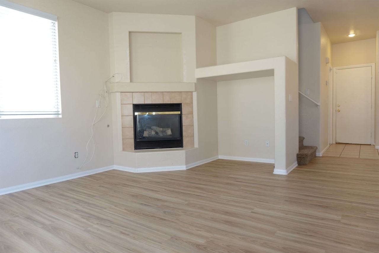 5258 Cedar Bridge Ct - Photo 6 of 26