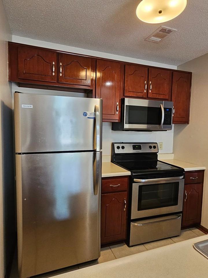 508 Independence Ct - Photo 6 of 24