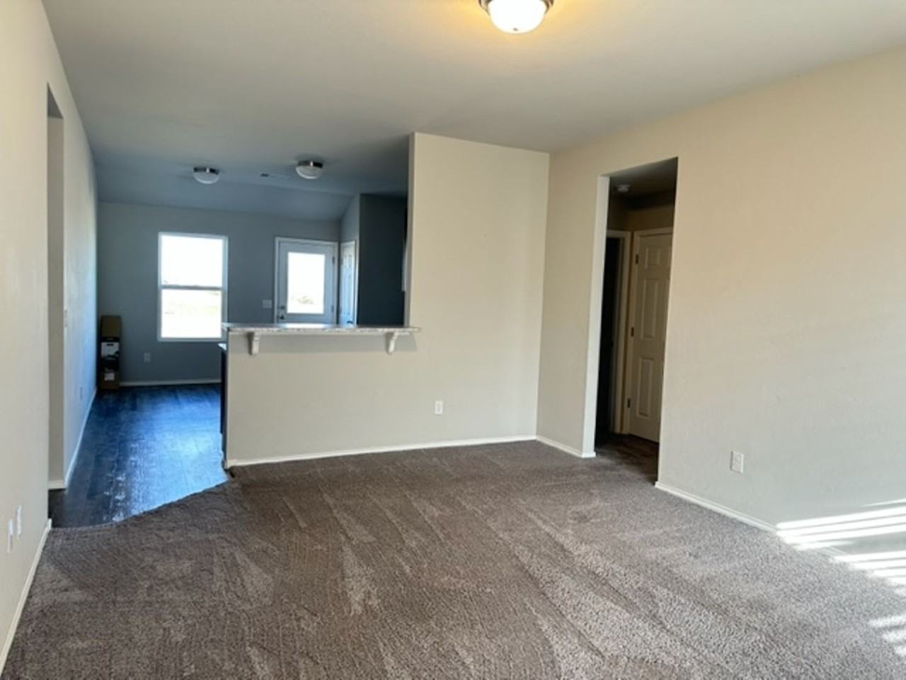 411 Se 5th Ter - Photo 3 of 13