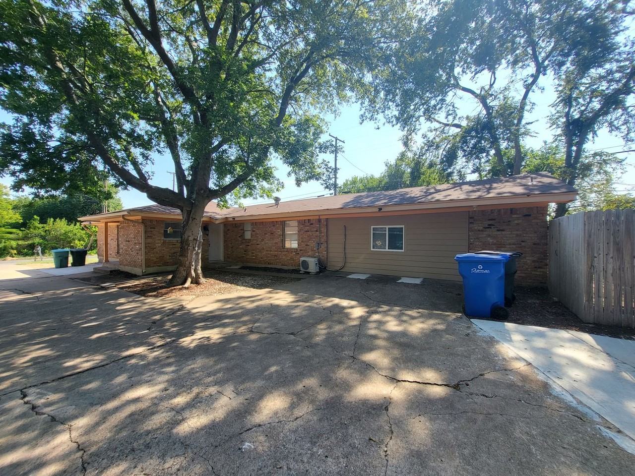 1503 East Wells Avenue - Photo 2 of 28