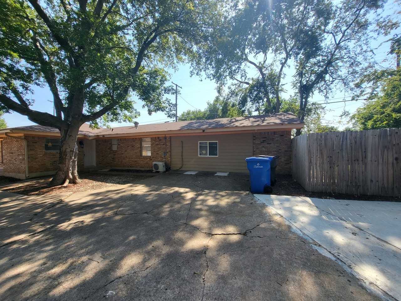 1503 East Wells Avenue - Photo 3 of 28