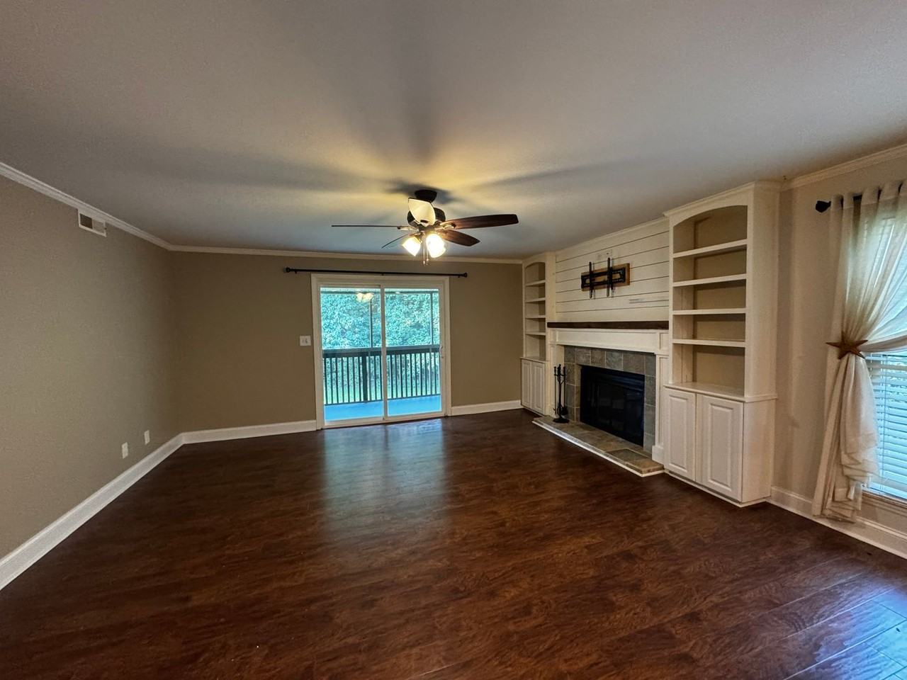 132 Turnwood Ln - Photo 2 of 12