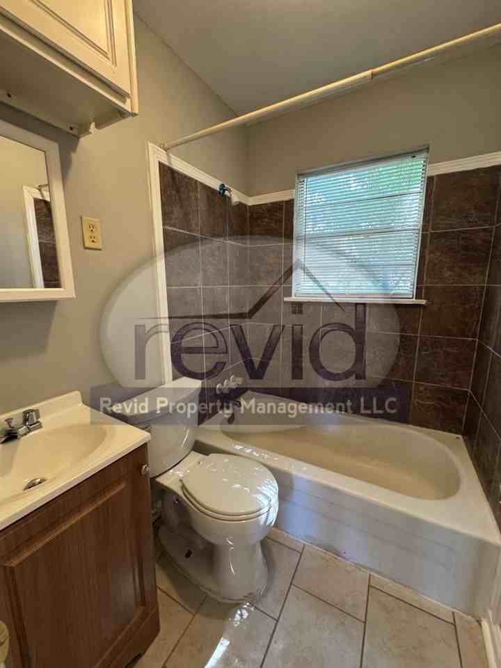 2906 Mimosa Ave - Photo 7 of 13