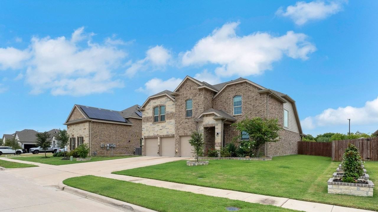 10204 Walnut Ridge Dr - Photo 2 of 31