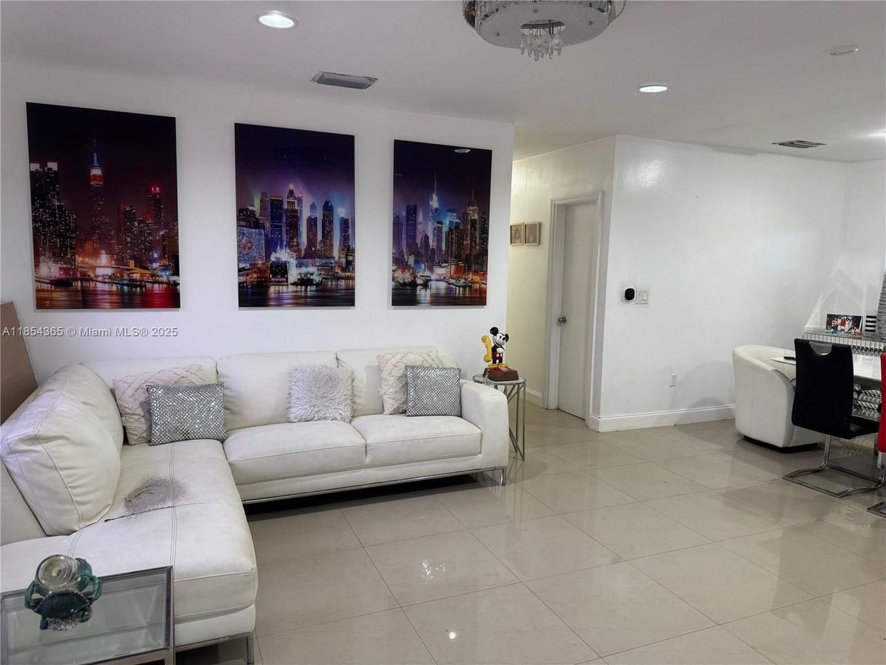 16030 Miami Dr - Photo 5 of 14