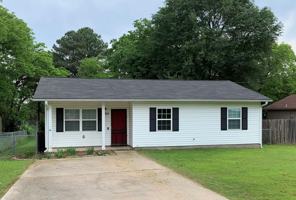 featured image of 815 E 6th St
