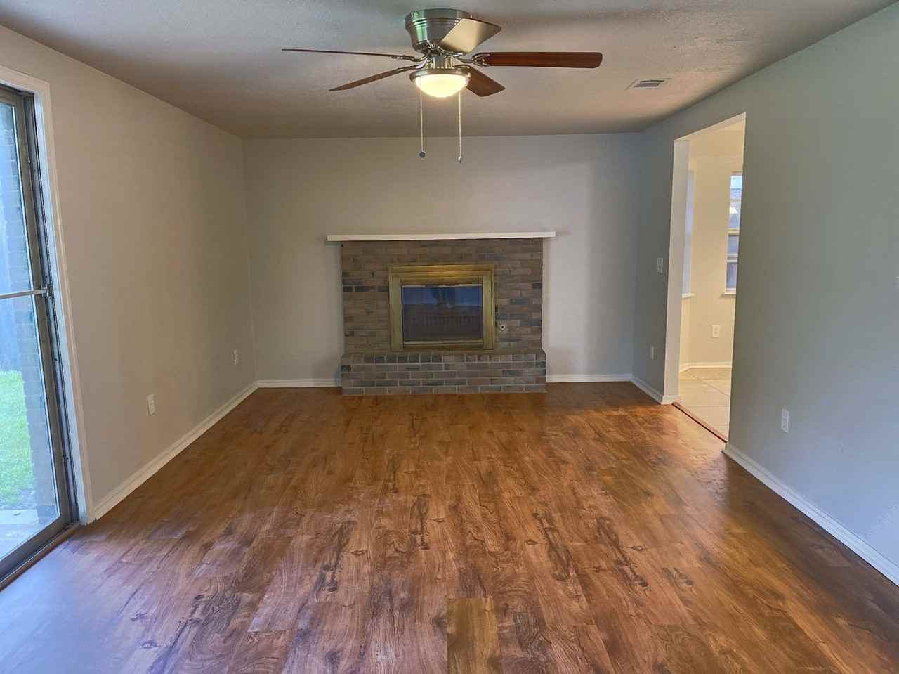 9217 N Eagle Ln - Photo 2 of 21