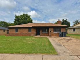 4676 University Ave - Photo 1 of 1