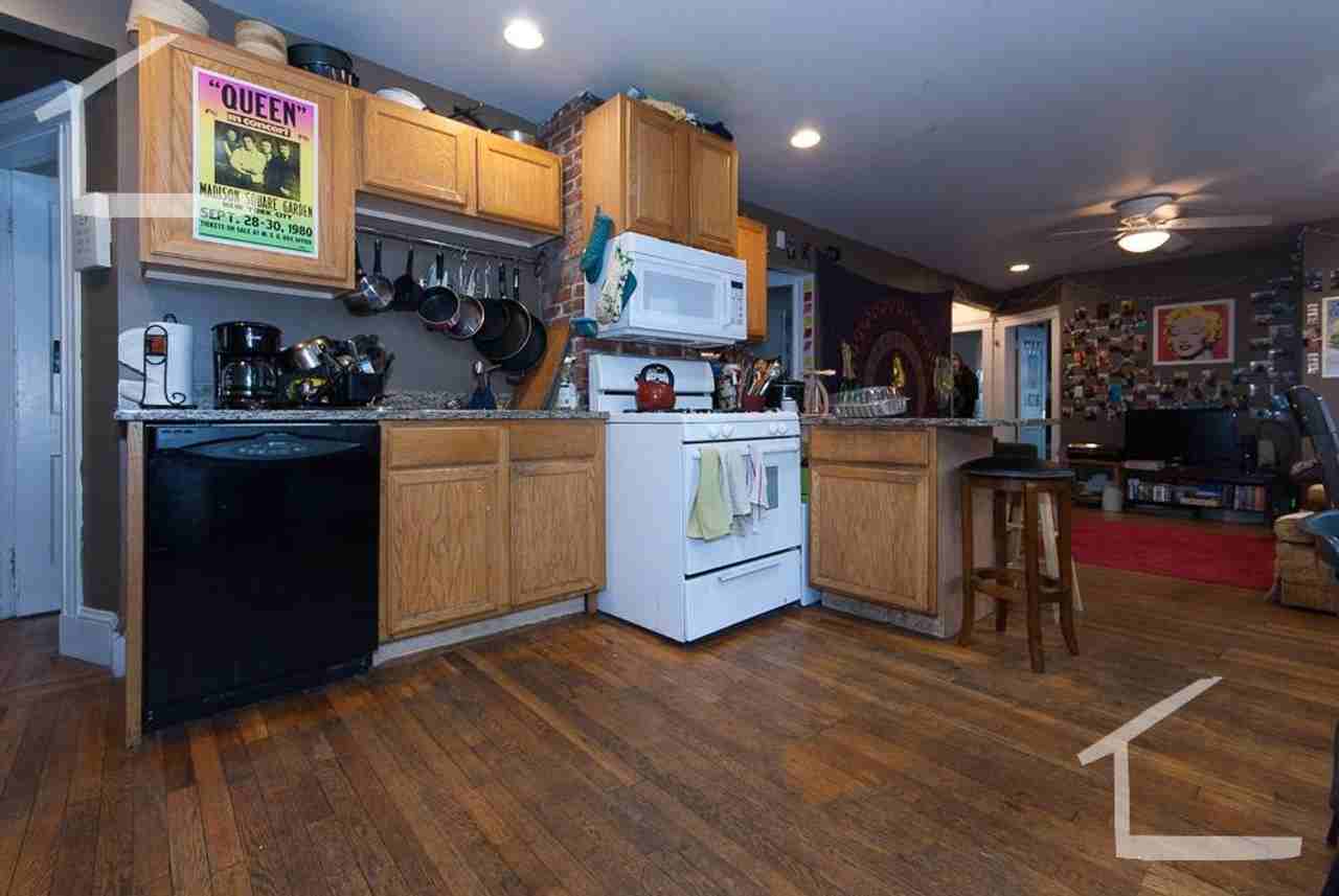 7 Wadsworth St - Photo 2 of 10