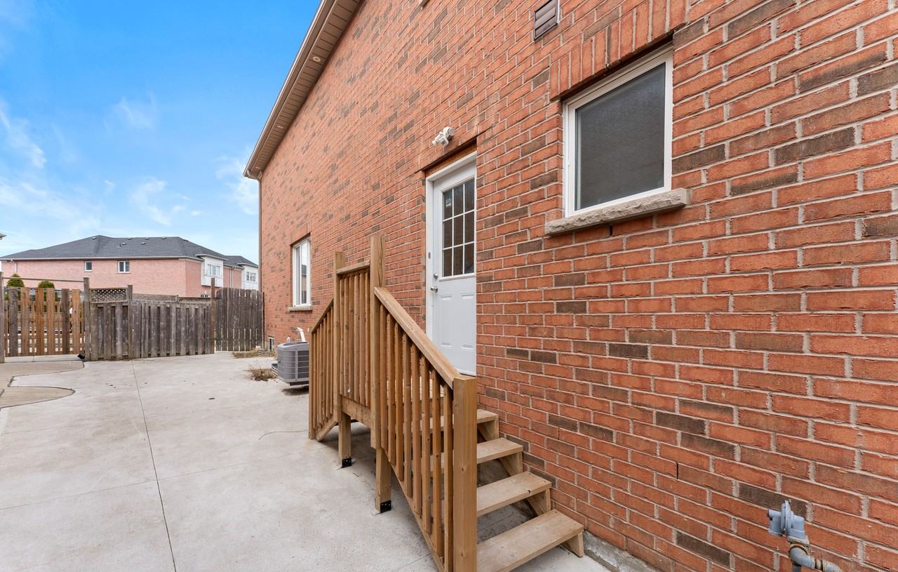 26 Seed Court - Photo 2 of 15