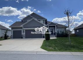 548 Se Colonial Dr - Photo 1 of 1