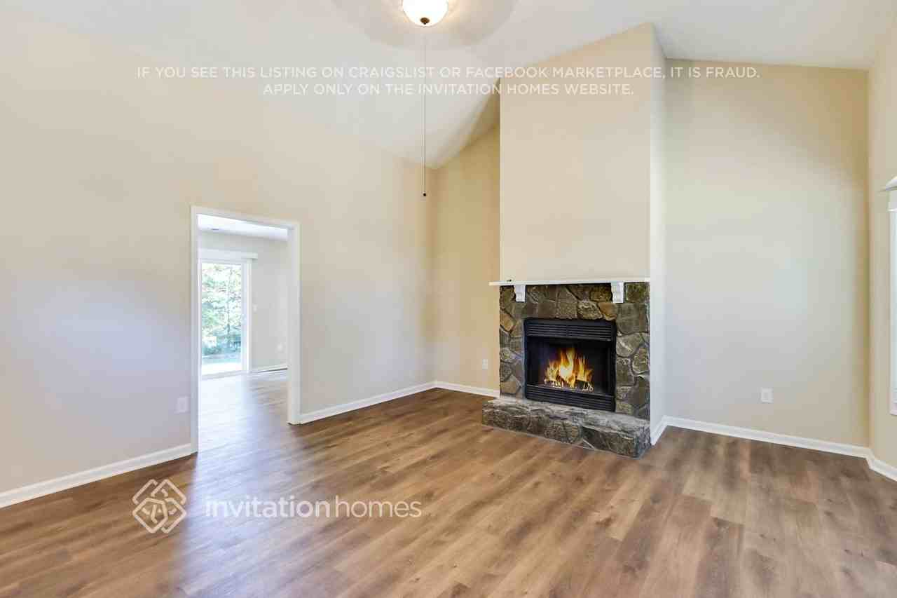 292 Oak Rdg - Photo 3 of 21
