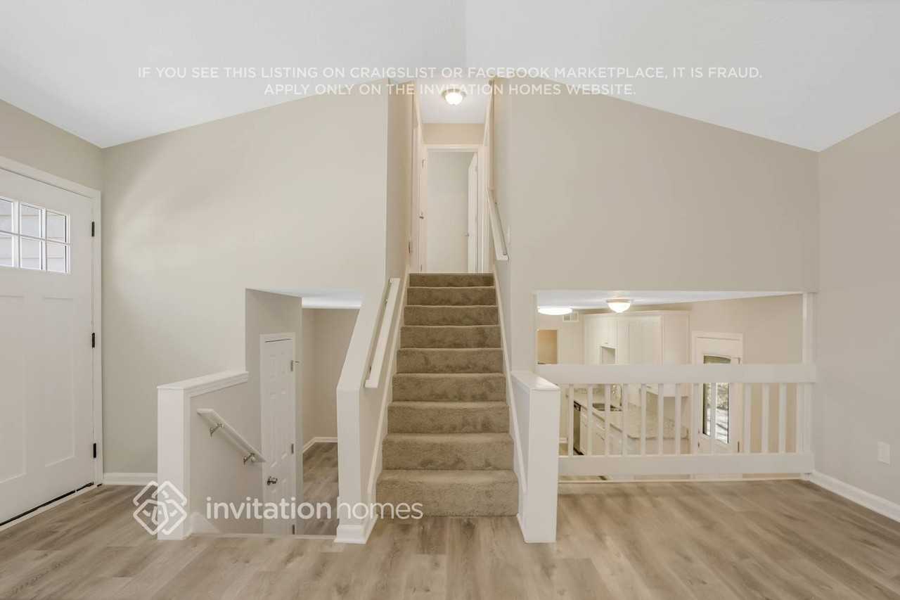 2041 Wendover Drive - Photo 3 of 21