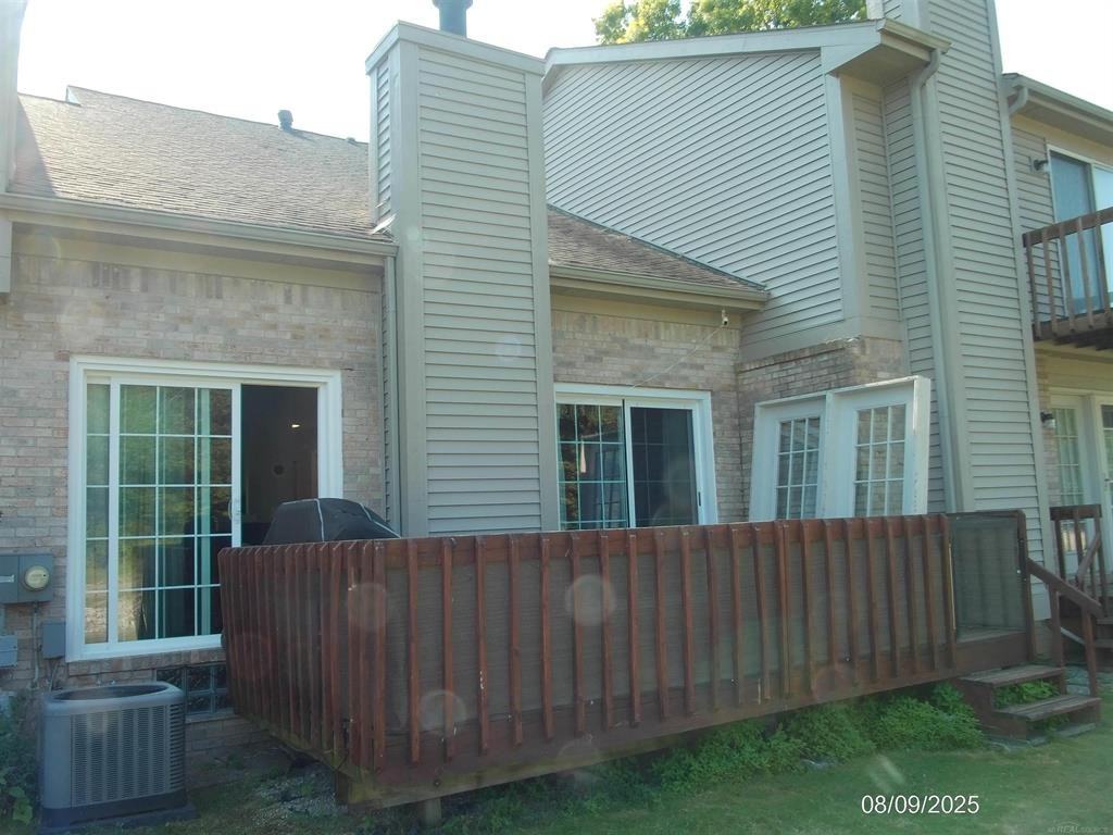 43885 Stoney Lane - Photo 2 of 7