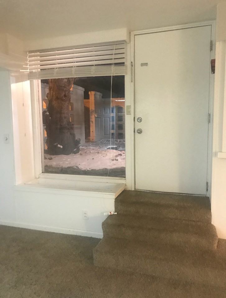 Castle Court Apartments - Photo 2 of 15