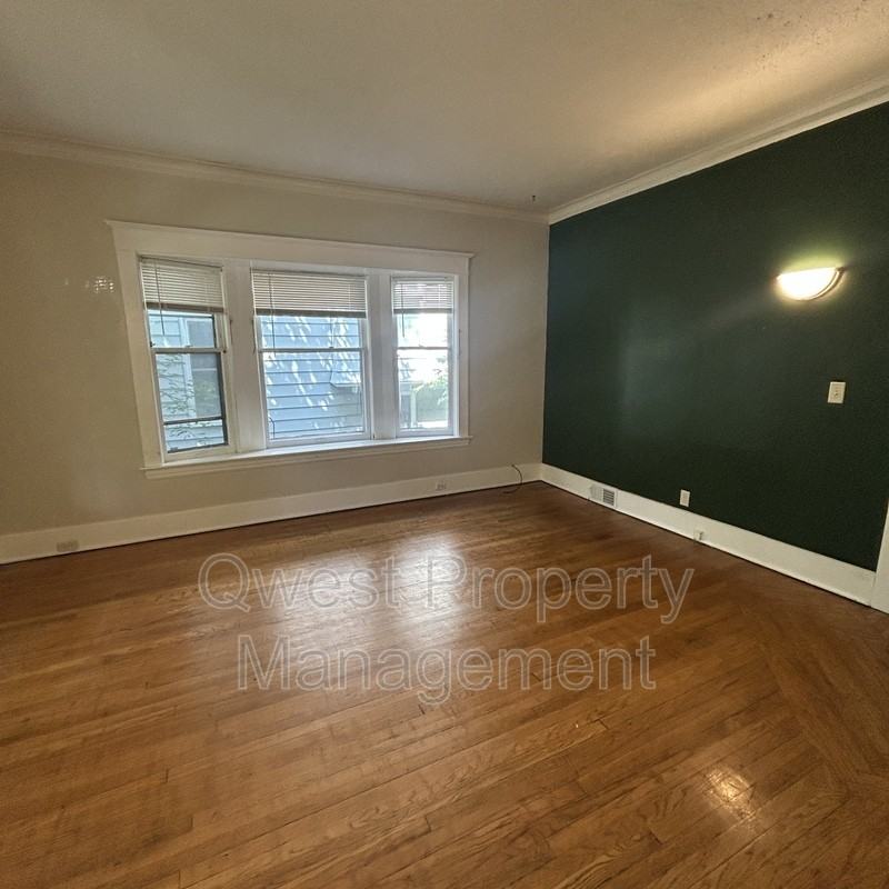 1335 Logan Street Southeast - Photo 4 of 11