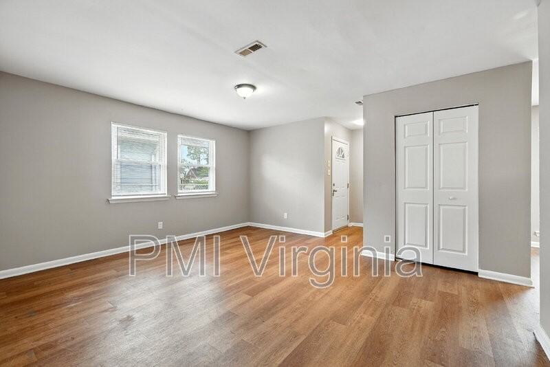 1076 Dubose Dr - Photo 7 of 30