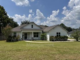 492 Nw Forest Meadows Ave - Photo 1 of 1