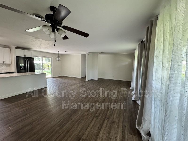 353 Se Olustee Ave - Photo 5 of 13