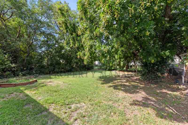 1231 Harding St - Photo 2 of 18