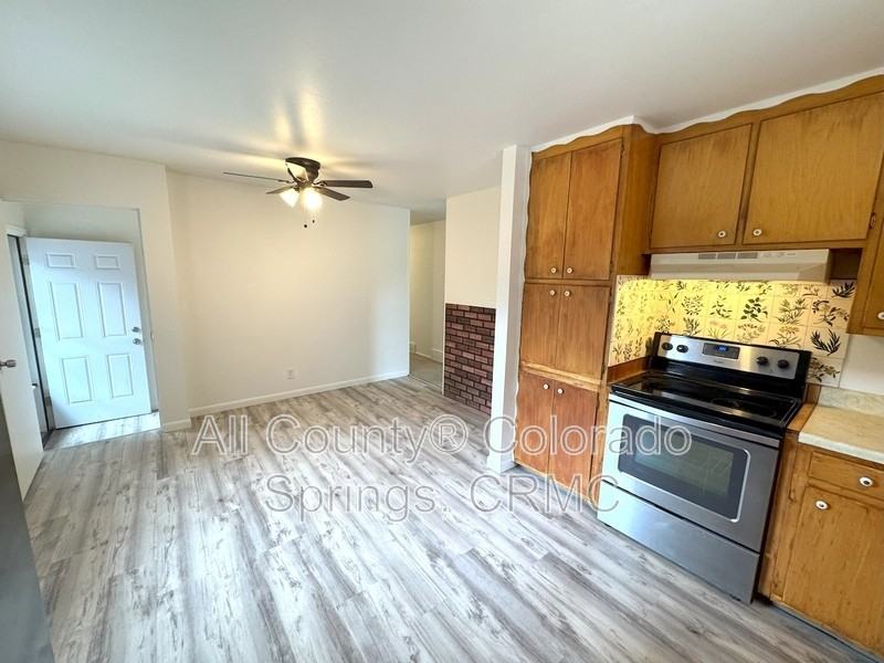 1515 Eagle View Dr - Photo 7 of 33