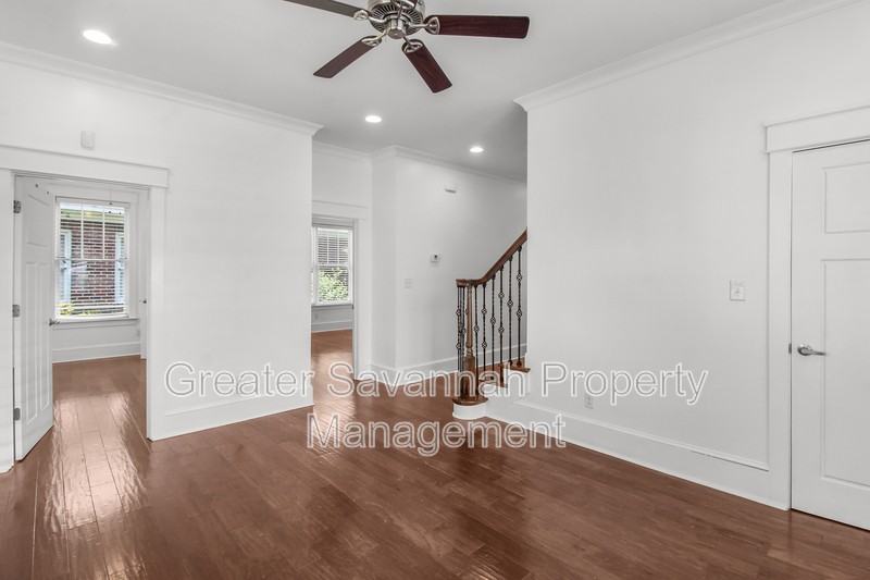 419 E 54th St - Photo 7 of 50