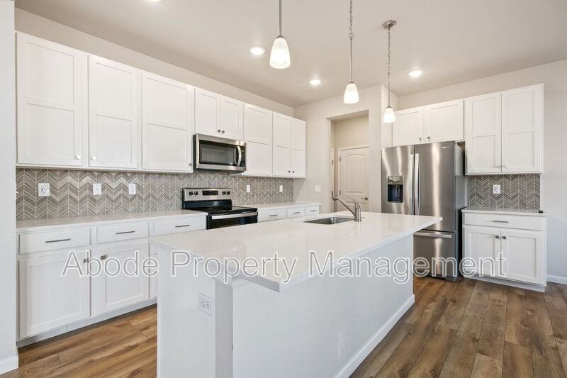 1223 104th Ave - Photo 6 of 23