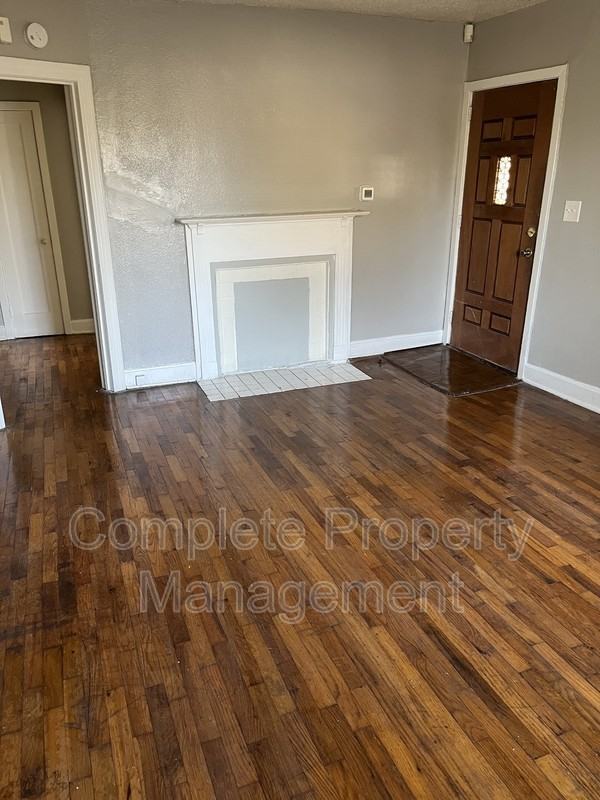 2213 Fulton Ave Sw - Photo 6 of 20