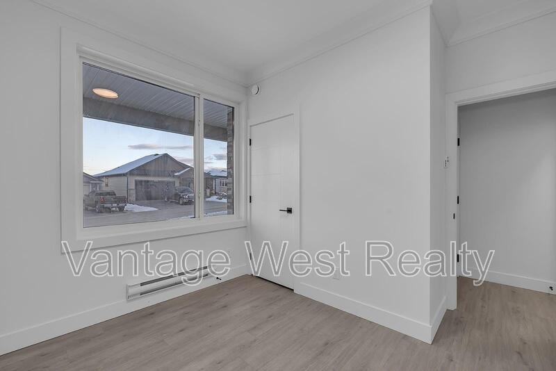 3576 3576 - Photo 5 of 5