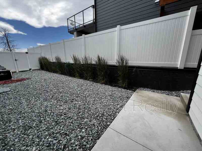 2507 Pinnacle Ridge Drive - Photo 3 of 18