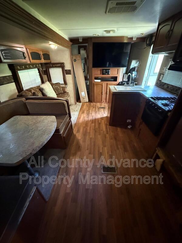 4230 1/2 40th St N - Photo 3 of 8