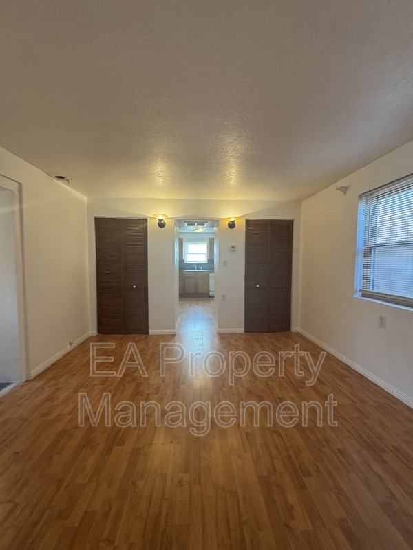 8906 Guadalupe Trl Nw - Photo 2 of 19